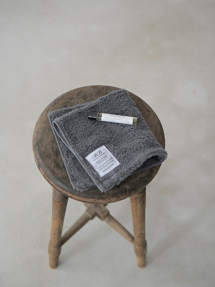 商品一覧 | HUG O WaR ONLINE STORE