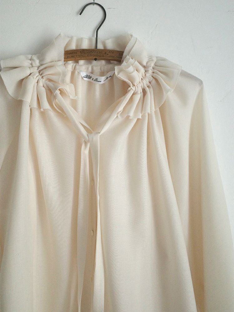 ビエラダブルフリルカラーリボンブラウス | HUG O WaR ONLINE STORE