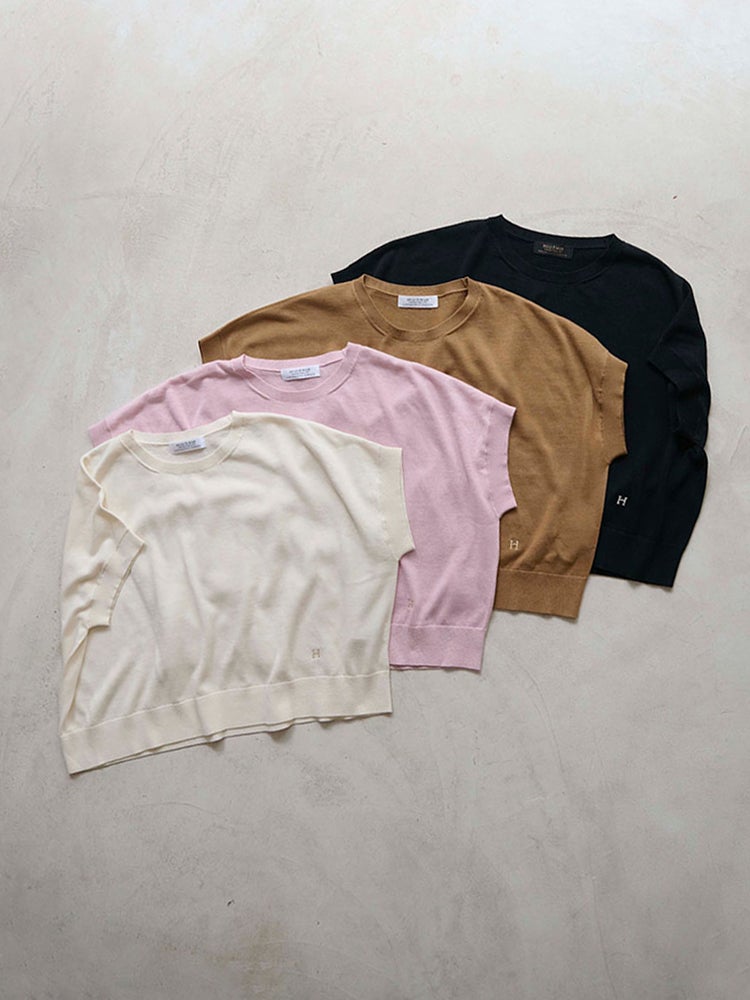 10/27まで特別値下げ♥新品タグ付き、ハグオーワーキャメルブラウス Hug O War - 10/27まで特別値下げ♥新品タグ付き、ハグオーワー