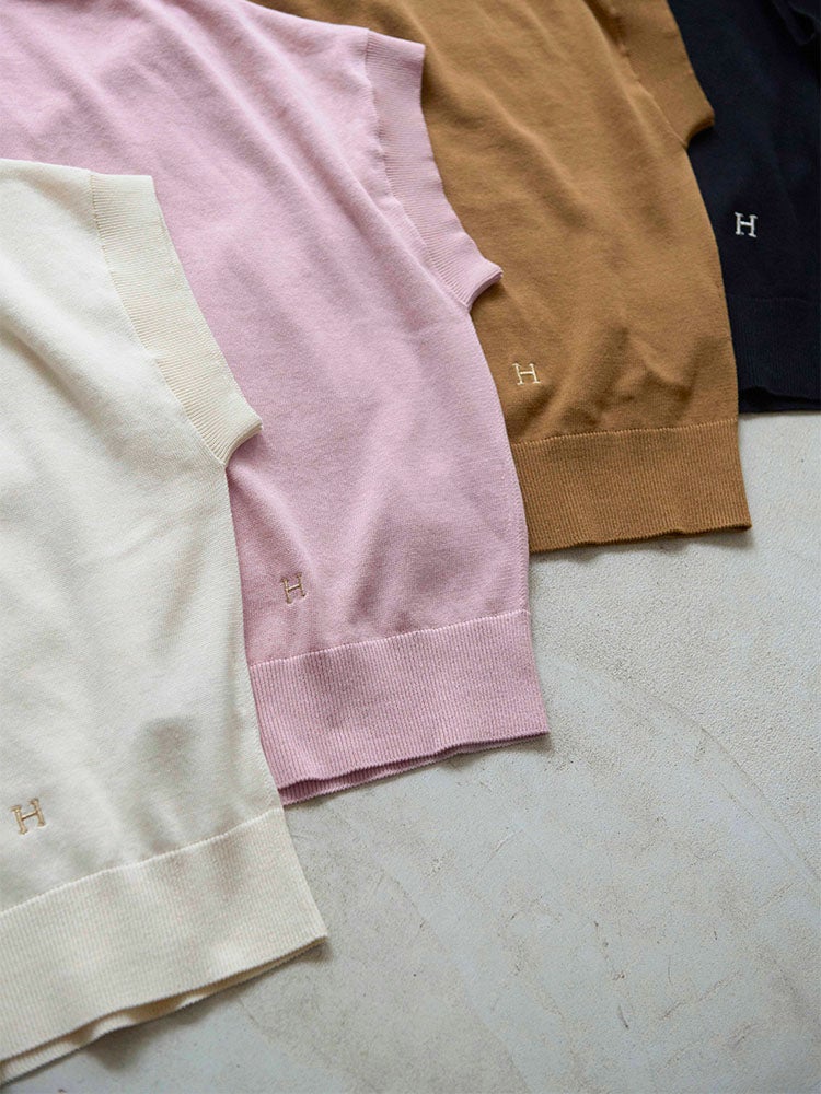 【新品 完売】ハグオーワーH刺繍ショートニットプルオーバー H刺繍ショートニットプルオーバー | HUG O WaR ONLINE STORE