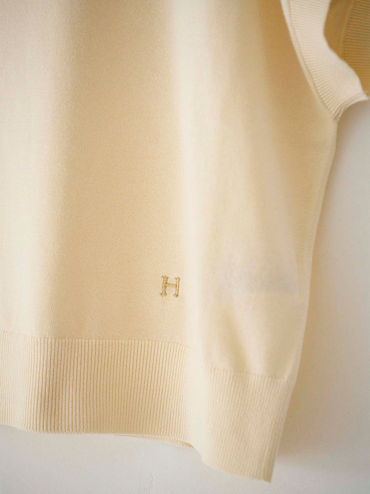 【新品 完売】ハグオーワーH刺繍ショートニットプルオーバー H刺繍ショートニットプルオーバー | HUG O WaR ONLINE STORE