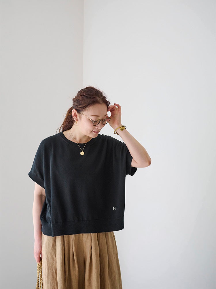 【新品 完売】ハグオーワーH刺繍ショートニットプルオーバー H刺繍ショートニットプルオーバー | HUG O WaR ONLINE STORE