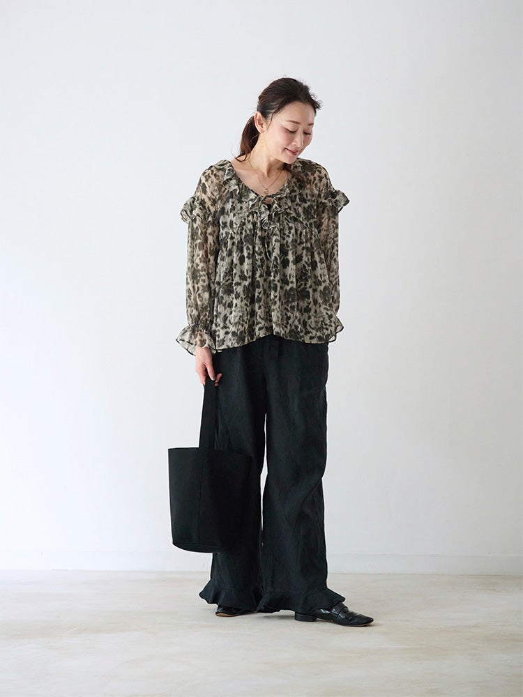 DEVEAUX ブラーフラワーpt.ラッフルブラウス | HUG O WaR ONLINE STORE